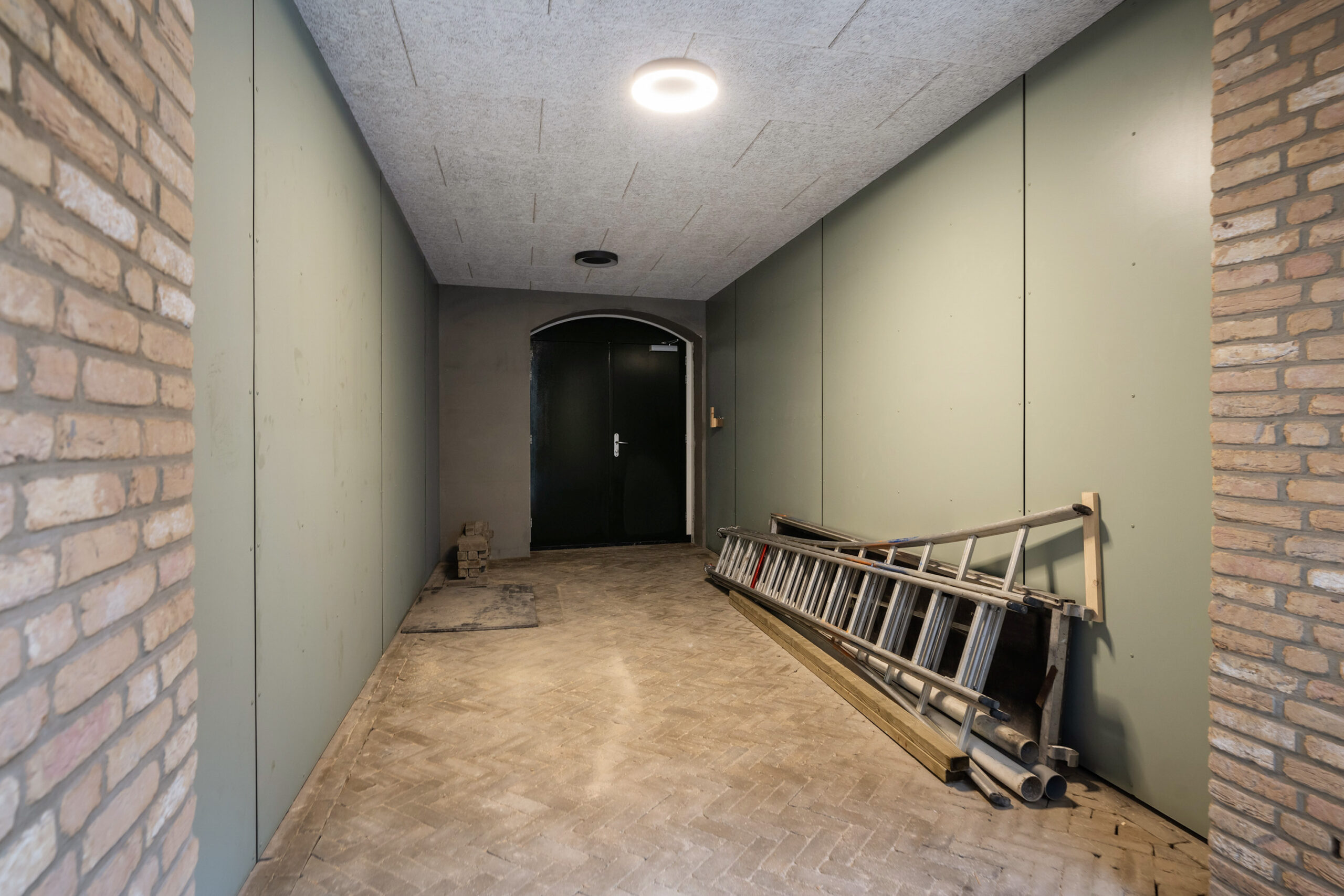 - Gallery item 16