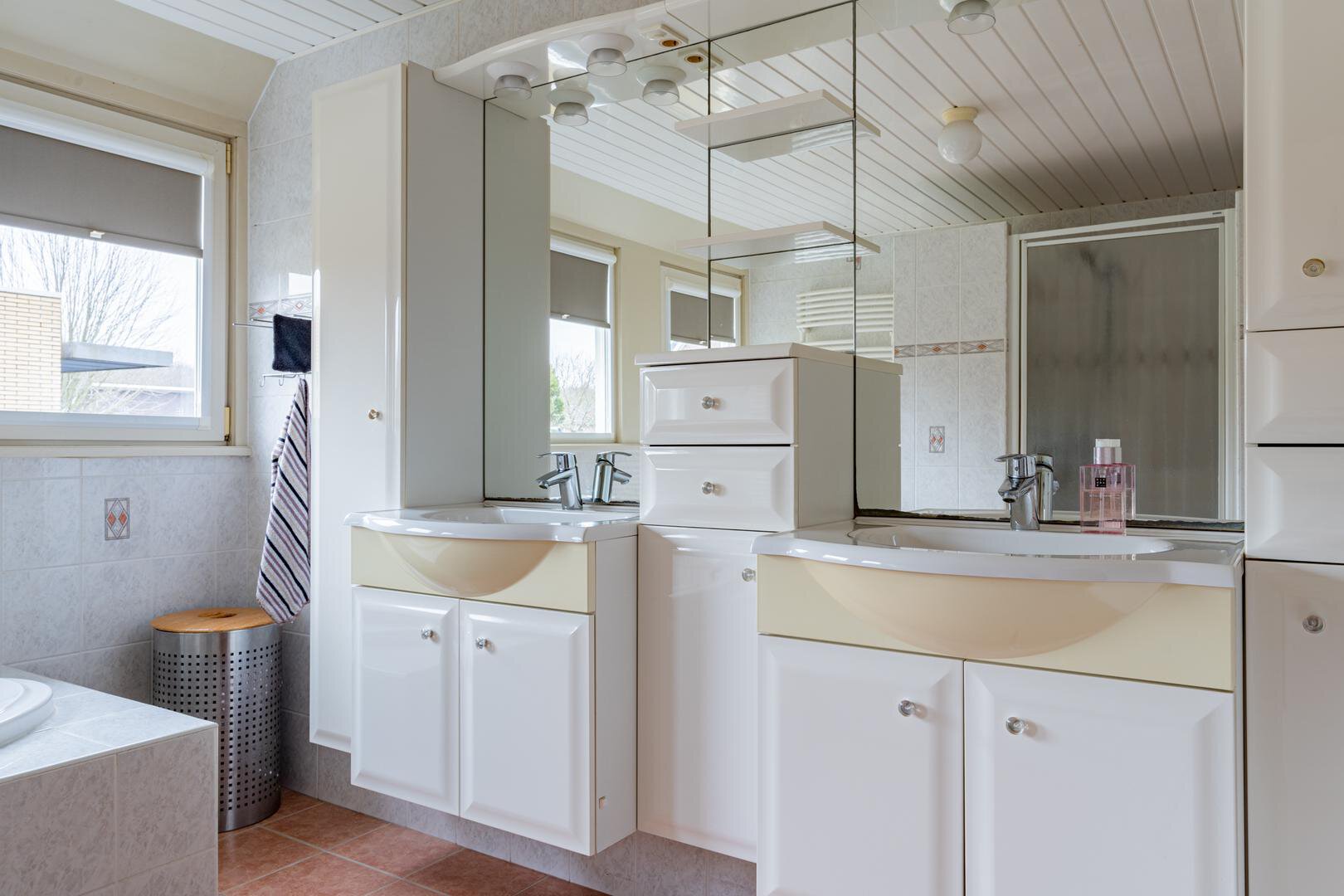 4ba2d6ebd1c66f65daa53fea53be6da6.jpg