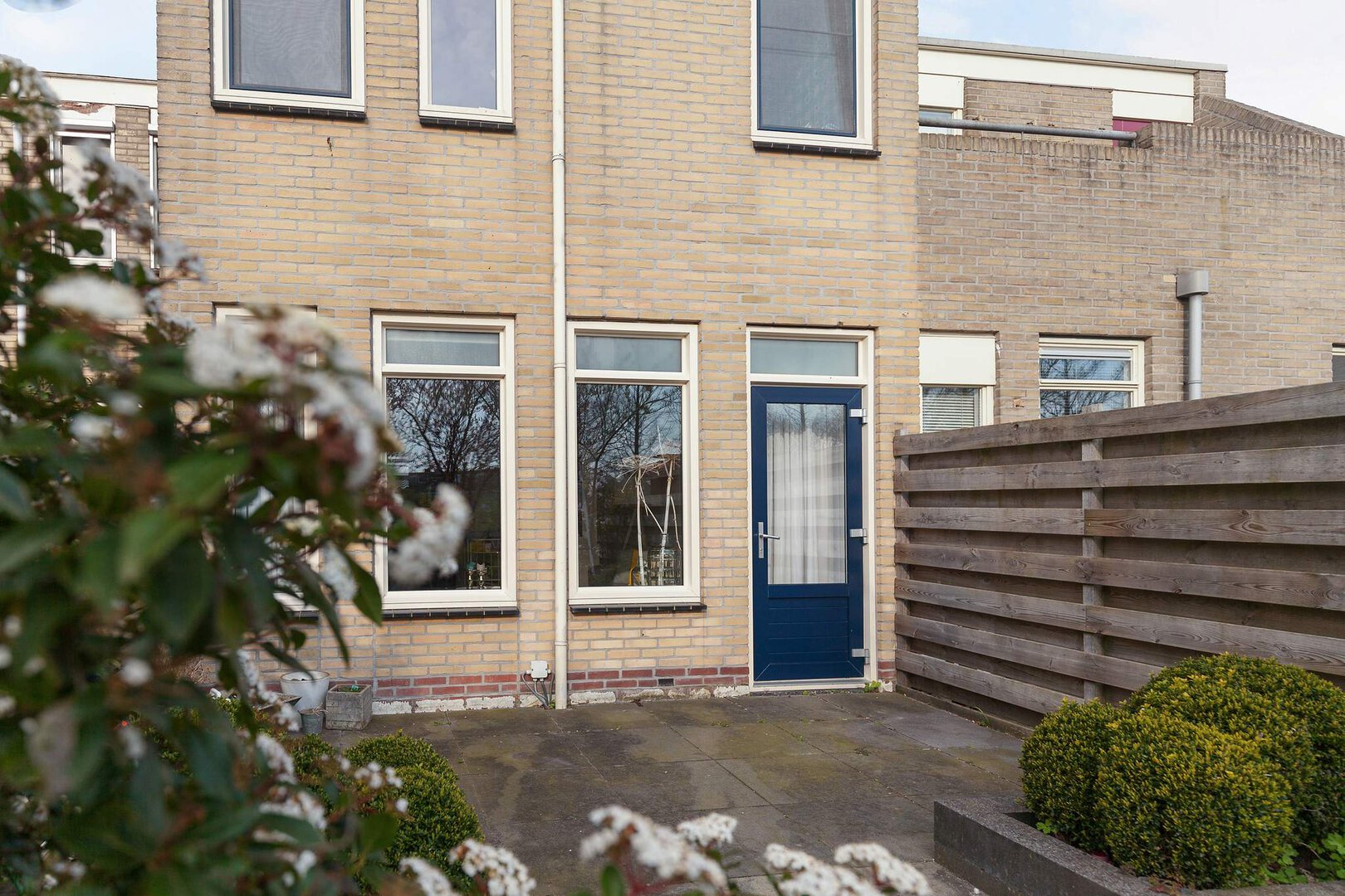 4bd16b6d96573123570bdda11420fafc.jpg