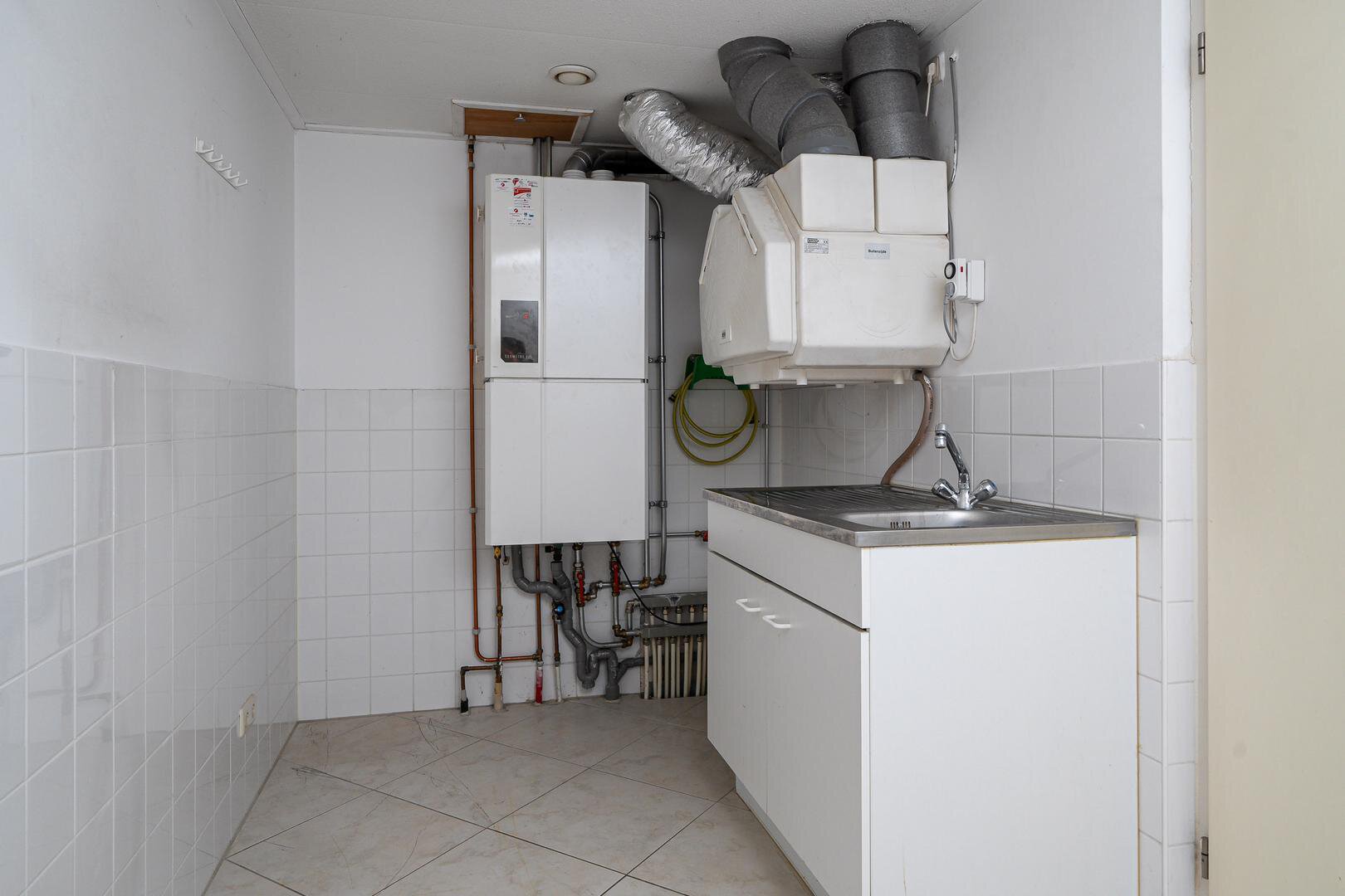 7e1cef18c36ea688338ced6610034184.jpg