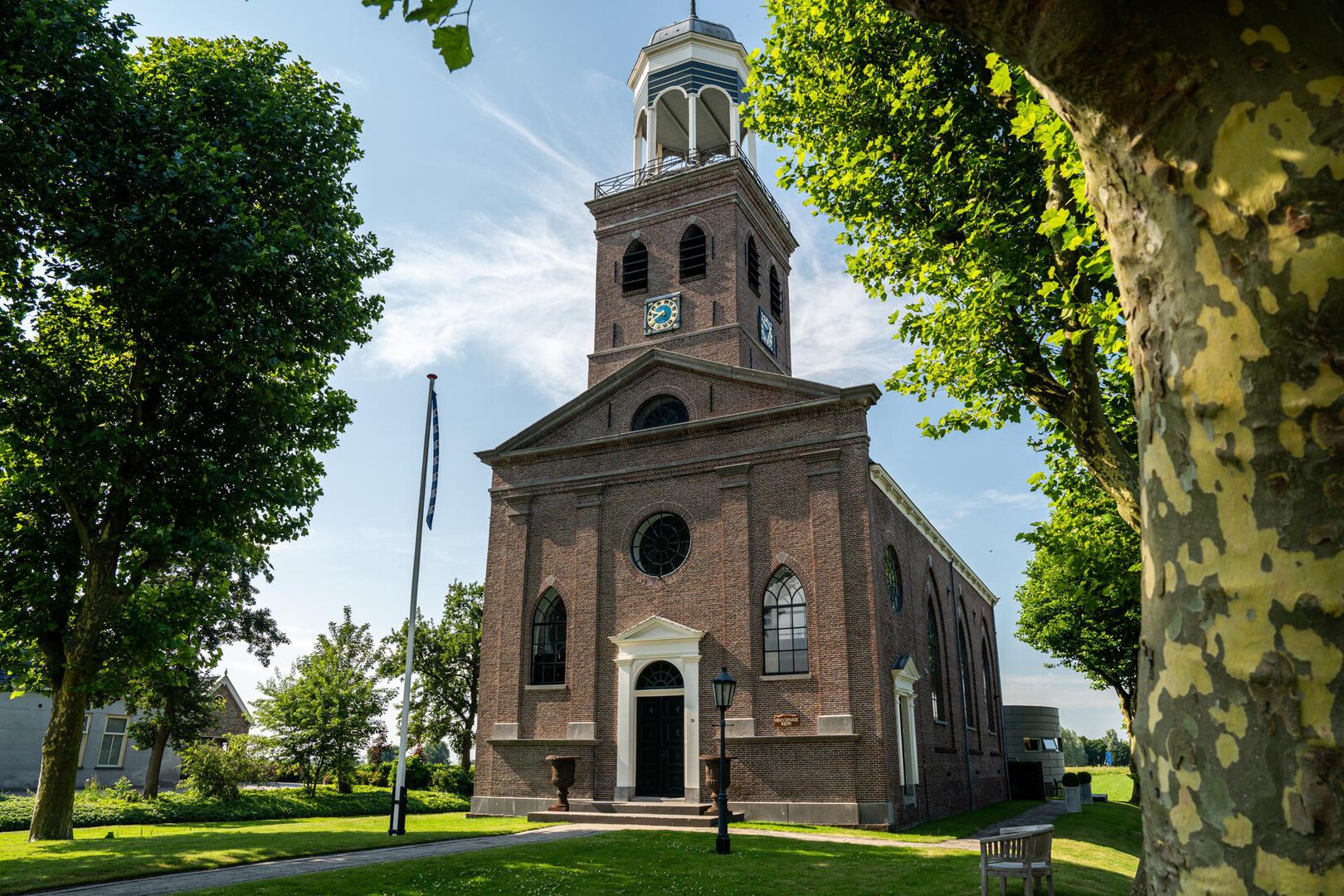 cffc694591f6c5dc34d628af8083f72e.jpg
