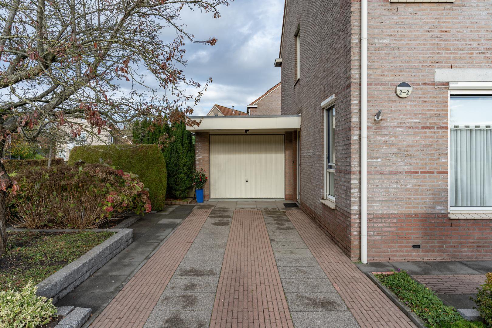 d2cc49509de93a298a2ff241541192c7.jpg