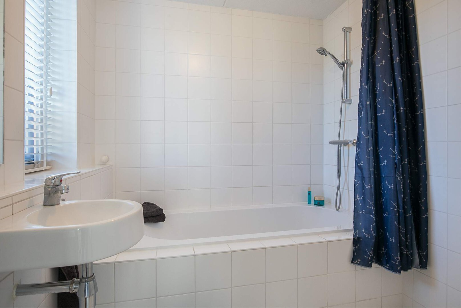 ede29be74e6833516a96d8d9b6ba387a.jpg