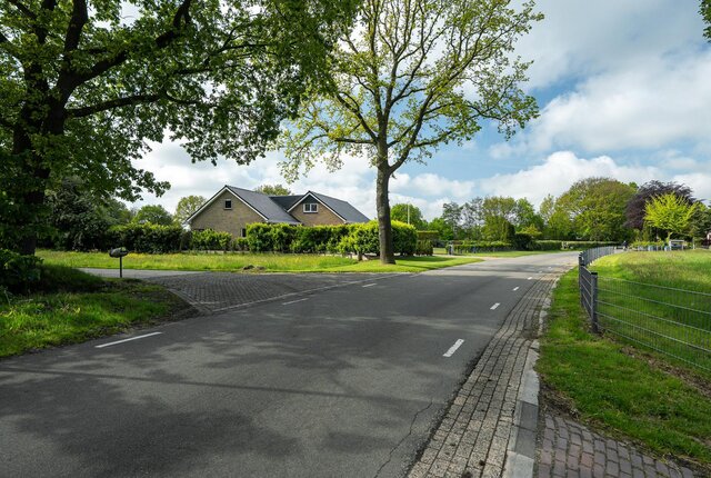 00220c697cd3326e68343b2ce362fa28.jpg