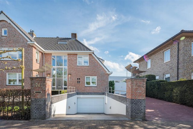 luxe-villa-ijlst-holtropweg-24-40-medium.jpg