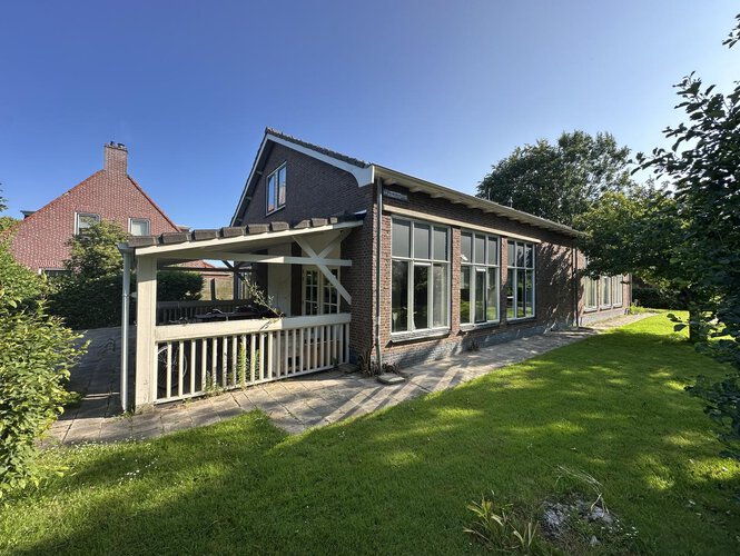 Skoalstrjitte 1 OOSTERBIERUM