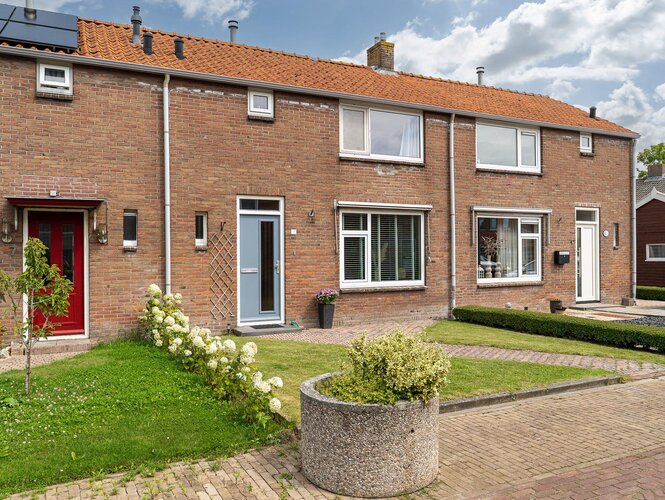 Andries Joustrastrjitte 9 EASTEREIN