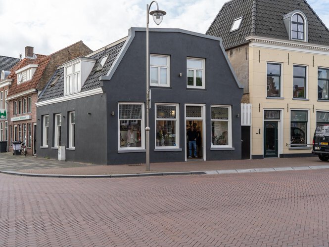 Hoogend 30 Sneek Hoogend 30 Sneek