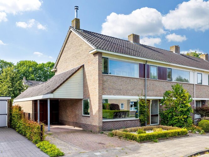 Bouriciuslaan 15 DRACHTEN Bouriciuslaan 15 DRACHTEN