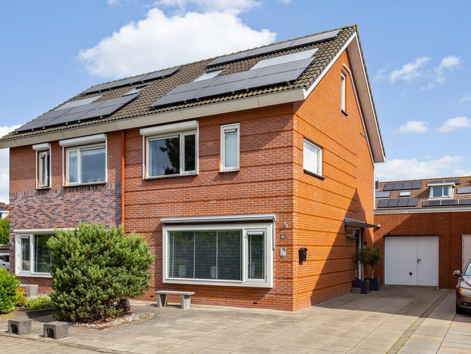 Ytsjesân 102 LEEUWARDEN