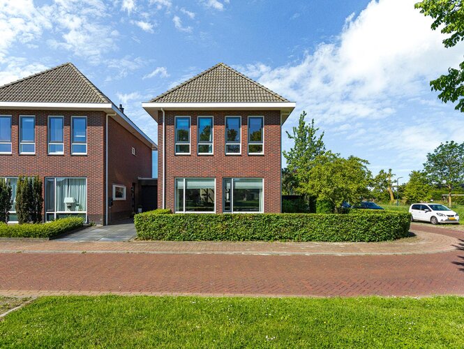 Gebroeders Bonnemastrjitte 2 WORKUM